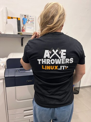 Italian Axe Throwers T-Shirt 2026 Linux.it